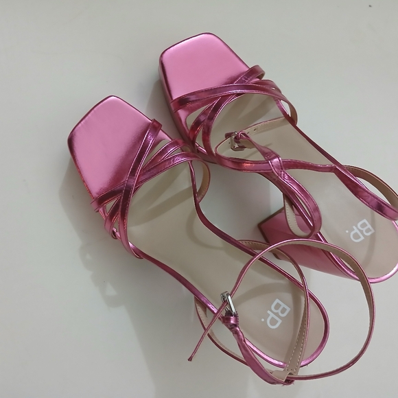 BP. Platform Sandals - Picture 5 of 6